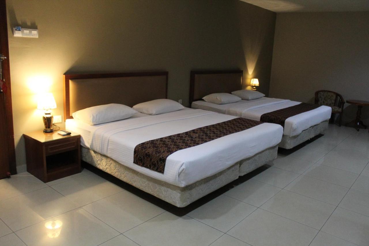 Hotel Palm Inn Butterworth Eksteriør bilde