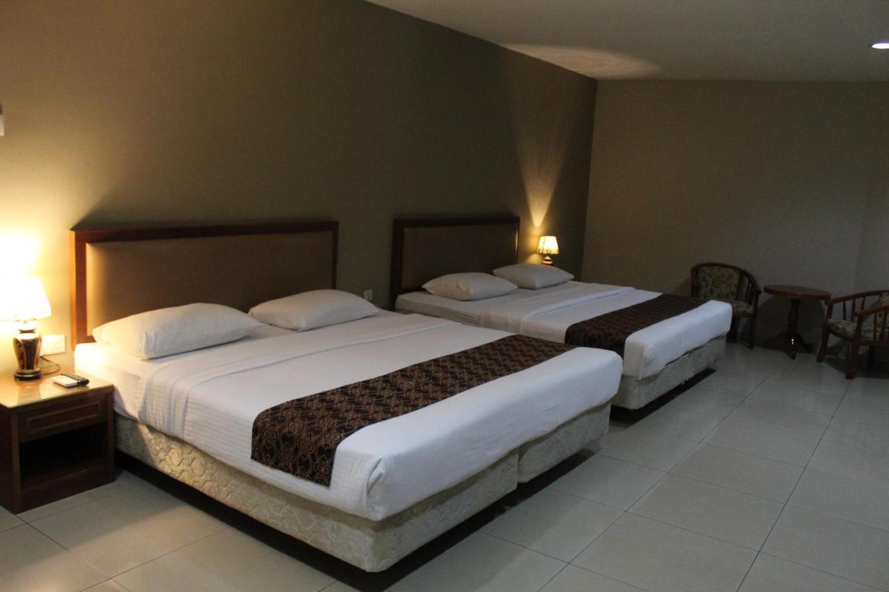 Hotel Palm Inn Butterworth Eksteriør bilde