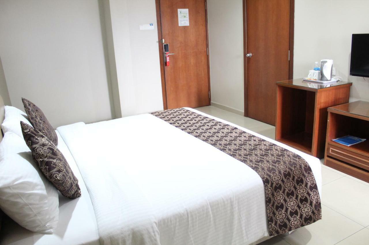 Hotel Palm Inn Butterworth Eksteriør bilde