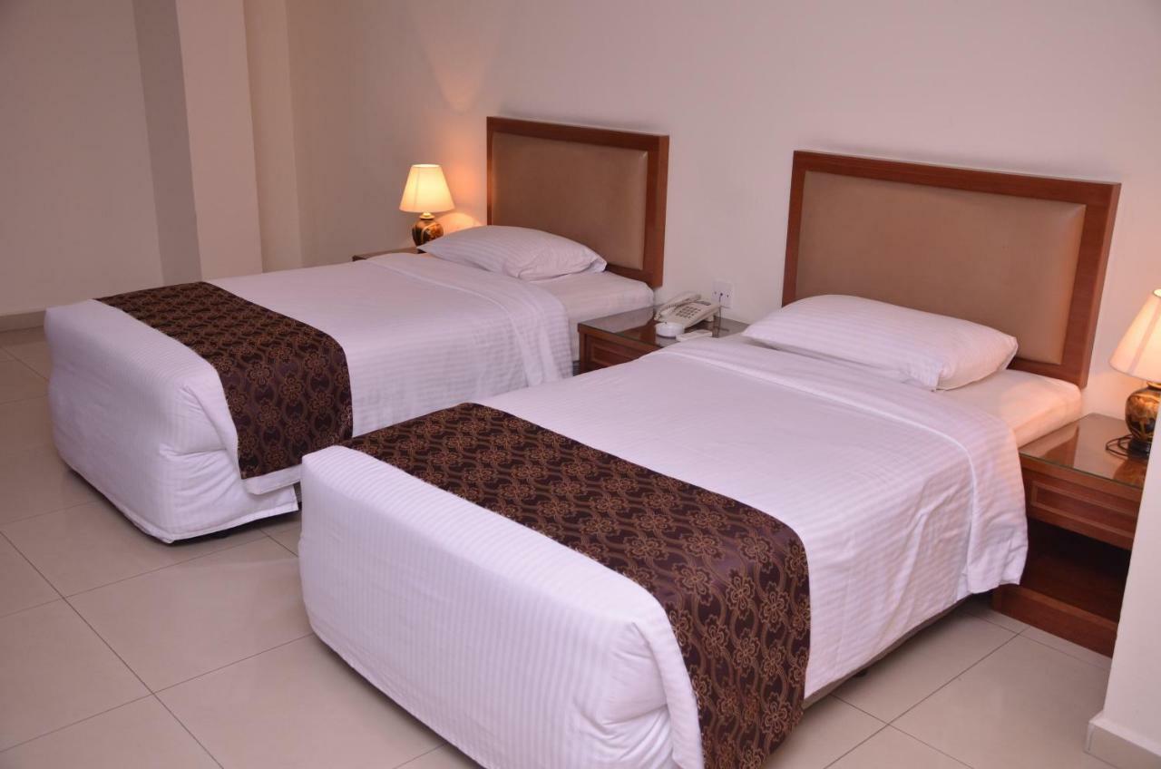 Hotel Palm Inn Butterworth Eksteriør bilde